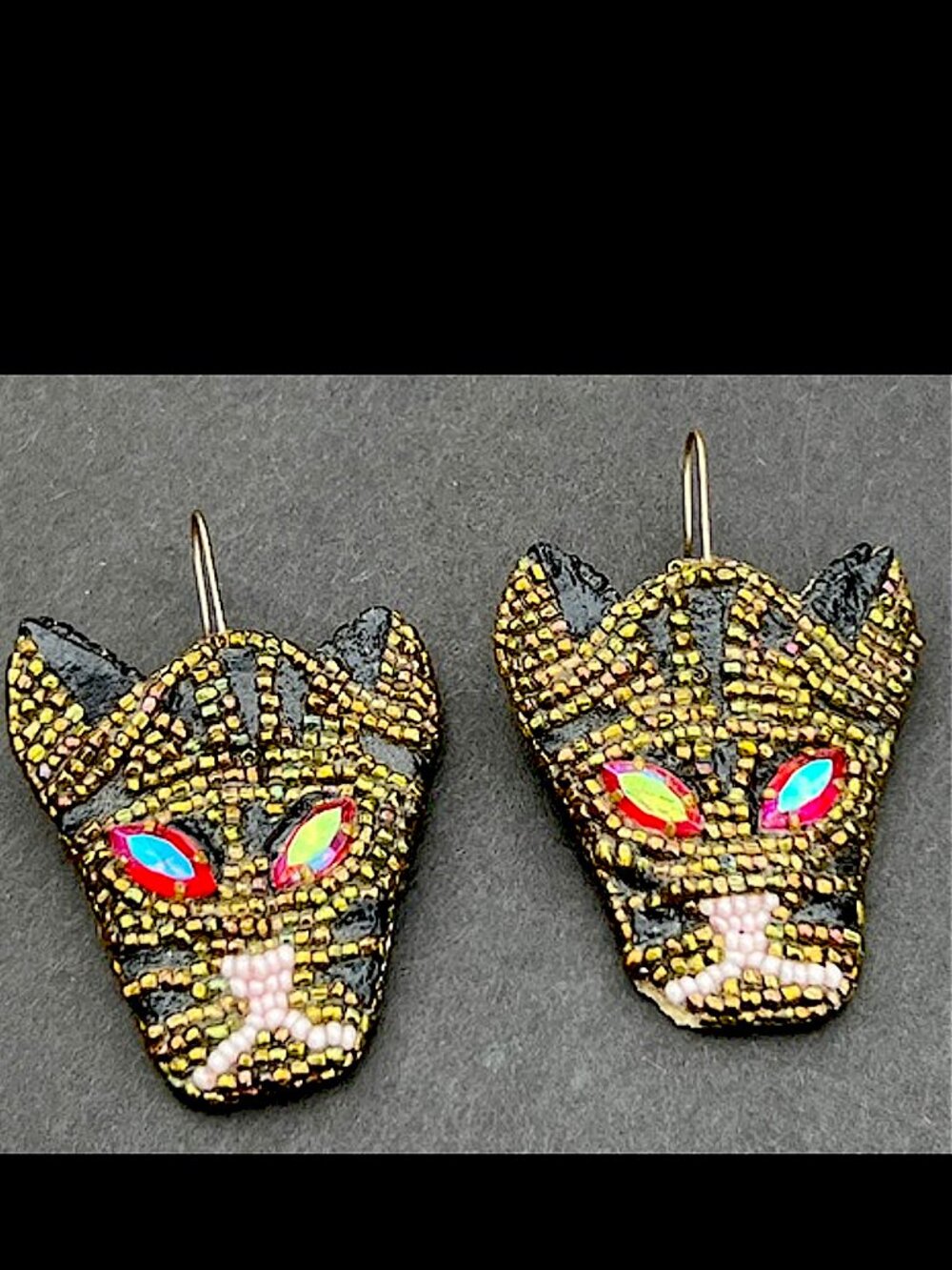 Vintage 80'S Beaded Glass Artist-made Handmade Cat Earrings with Rhinestone Eyes